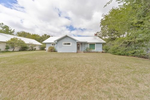 906 Coffield St, Bowie, TX, 76230-4109 | Card Image