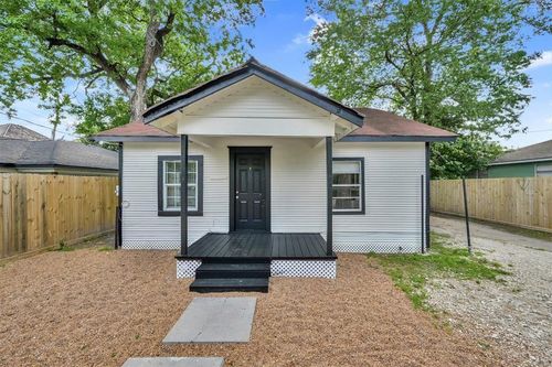 4208 Delhi St, Houston, TX, 77022-4040 | Card Image