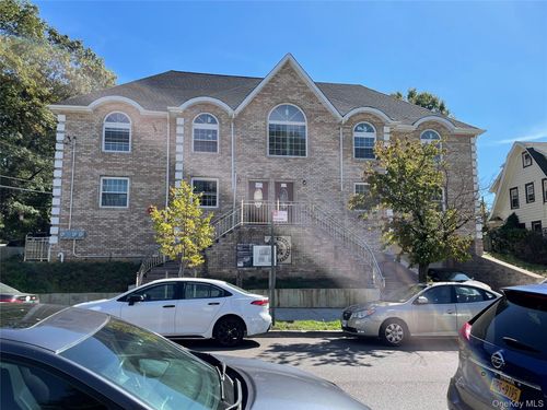 164 85th Ave, Jamaica, NY, 11432-1933 | Card Image