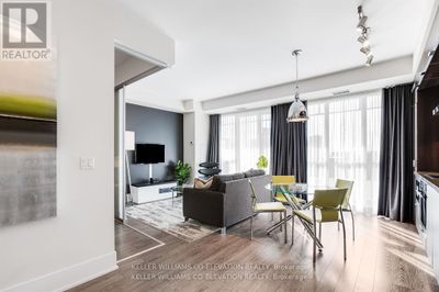 2703 - 300 Front St W, Condo with 1 bedrooms, 1 bathrooms and 1 parking in Toronto ON | Image 3