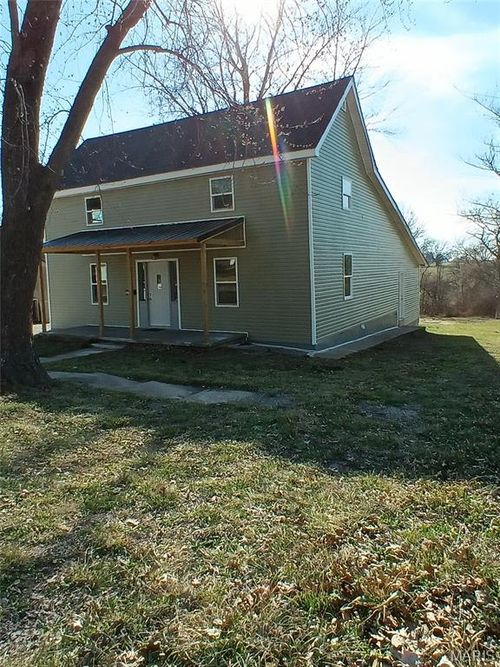 107 N Evans St, ARMSTRONG, MO, 65230-9638 | Card Image