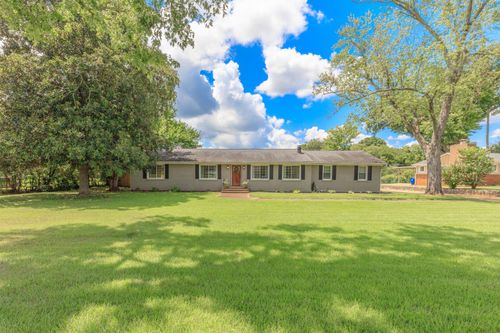 6908 Hickory View Ln, Chattanooga, TN, 37421-2533 | Card Image