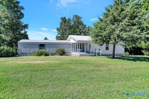 354 Clearview Ln, Guntersville, AL, 35976-5112 | Card Image