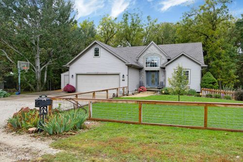 4320 Rebecca Ln, Wamego, KS, 66547-9338 | Card Image