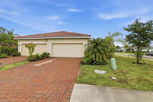 2636 Vine Ave, Naples, FL, 34120-5667 | Card Image