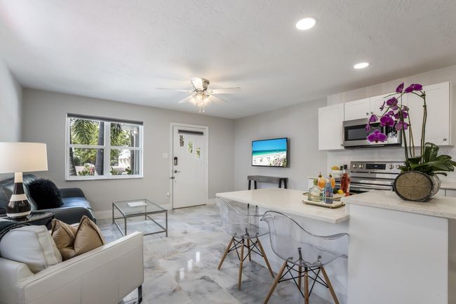 APT-4 - 161 Golden Gate Pt, Condo with 1 bedrooms, 1 bathrooms and null parking in SARASOTA FL | Image 17