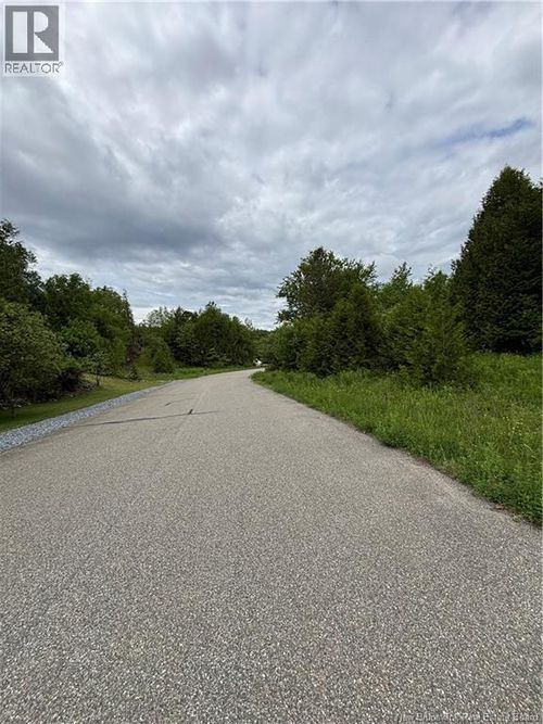 21 Fox Point Dr, Saint John, NB, E2H2Y5 | Card Image