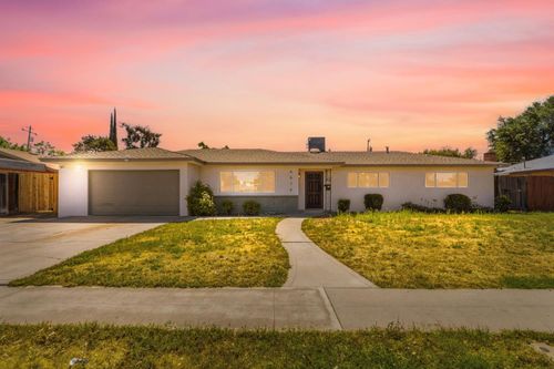 4874 E Clinton Ave, Fresno, CA, 93703-2873 | Card Image