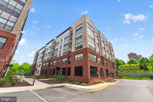 305-102 Saint Ives Pl, OXON HILL, MD, 20745-1445 | Card Image