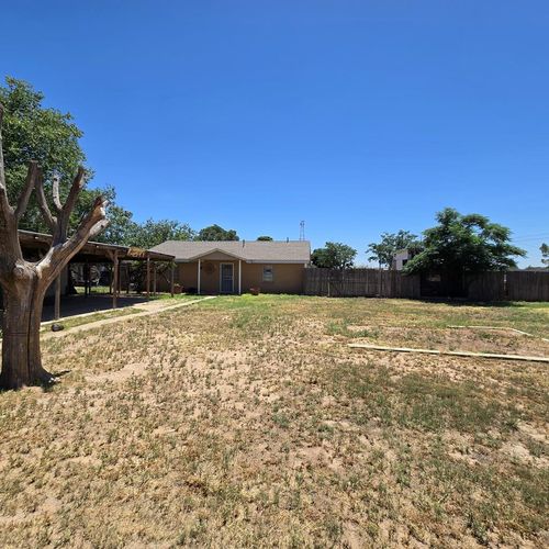 805 W Taylor Ave, Midland, TX, 79701-7877 | Card Image