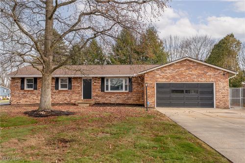 3536 Oxford Ave Nw, Massillon, OH, 44646-1946 | Card Image