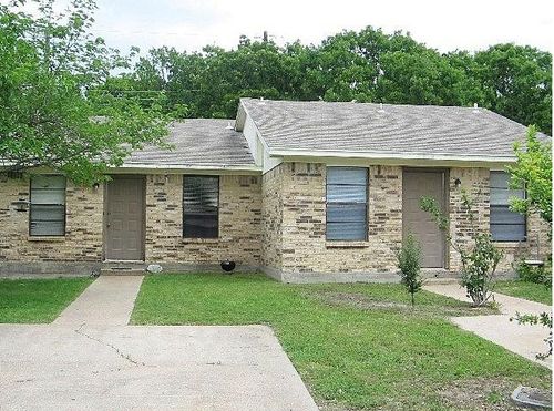 2819 Forest Bnd, Bryan, TX, 77801-1622 | Card Image