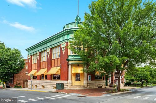 201 E German St, SHEPHERDSTOWN, WV, 25443-3754 | Card Image