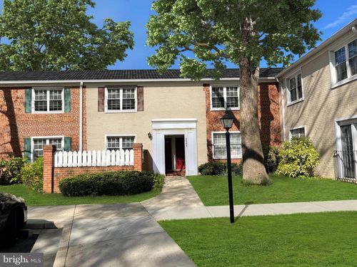 a-2505 S Walter Reed Dr, ARLINGTON, VA, 22206-1207 | Card Image
