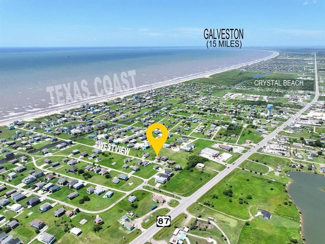 933 Westview, House other with 2 bedrooms, 2 bathrooms and 1 parking in Crystal Beach TX | Image 8