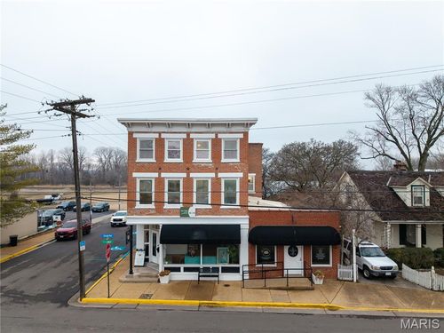 10 S Main St, Ste Genevieve, MO, 63670-1628 | Card Image