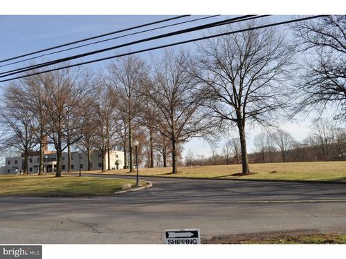 940 E Main St, SCHUYLKILL HAVEN, PA, 17972-9712 | Card Image