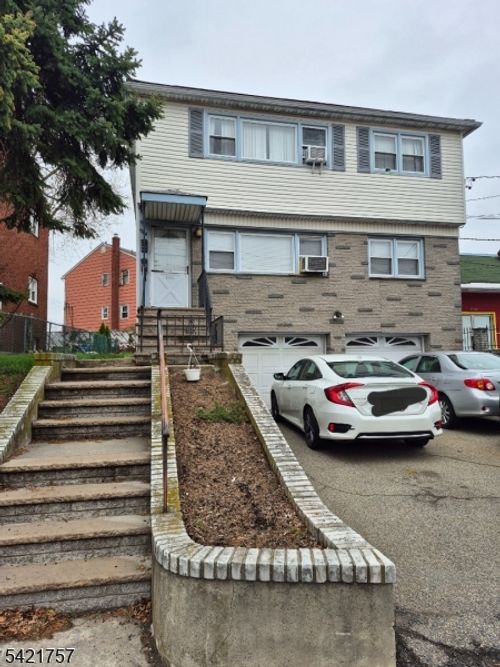 1764 Burnet Ave, Union, NJ, 07083-4283 | Card Image