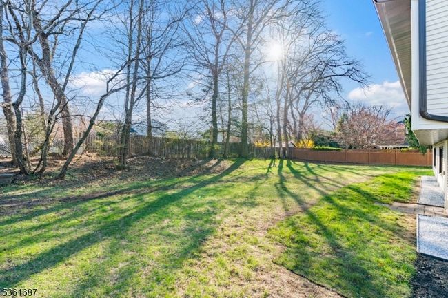 185 Colonial Rd, House other with 5 bedrooms, 3 bathrooms and null parking in Emerson NJ | Image 36
