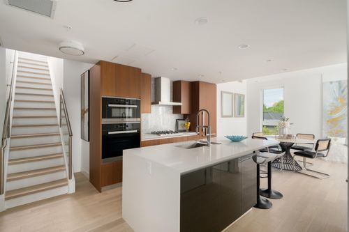 404-2888 Arbutus St, Vancouver, BC, V6J0J1 | Card Image
