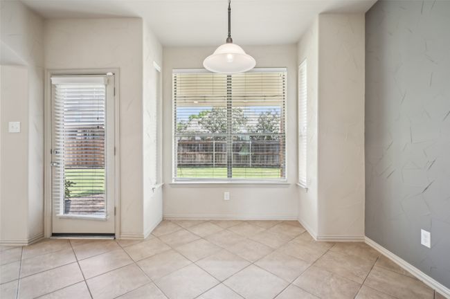 9616 Barksdale Dr, House other with 5 bedrooms, 4 bathrooms and null parking in Fort Worth TX | Image 7