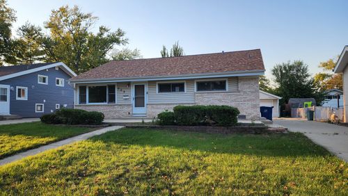 636 W Sunset Ave, Villa Park, IL, 60181-1415 | Card Image