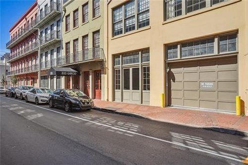 207-333 Girod St, New Orleans, LA, 70130-3632 | Card Image