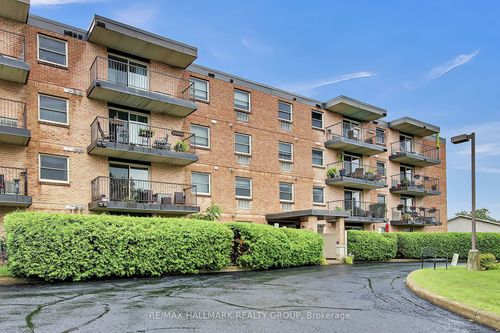 104-206 Woodward St, Carleton Place, ON, K7C4E9 | Card Image