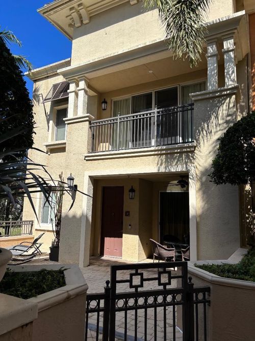 219-5-2955 Nw 126th Ave, Sunrise, FL, 33323-6334 | Card Image