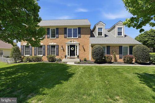 1 Griswold Ct, STERLING, VA, 20165-6212 | Card Image