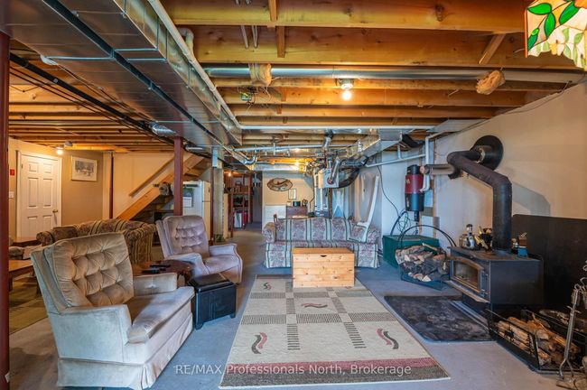 1075 Comak Cres, House other with 4 bedrooms, 4 bathrooms and 6 parking in Algonquin Highlands ON | Image 29