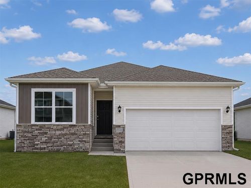 11981 S 114th Ave, Papillion, NE, 68046-5047 | Card Image
