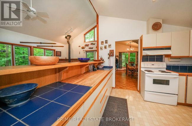 9919 Pinery Lane, House other with 5 bedrooms, 3 bathrooms and 6 parking in Grand Bend ON | Image 15