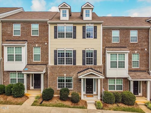 6027 Kentworth Dr, Holly Springs, NC, 27540-7670 | Card Image