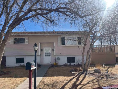 1202 19th St, Wheatland, WY, 82201-2412 | Card Image