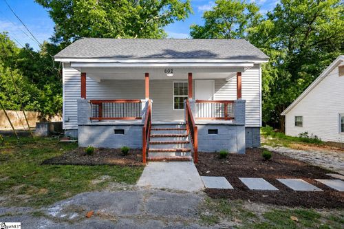 802 W Hampton Street, Laurens, SC, 29360 | Card Image