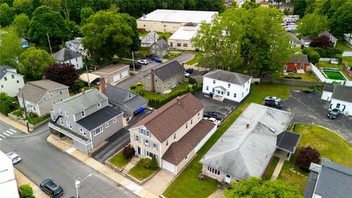27 Pike St, West Warwick, RI, 02893-3611 | Card Image