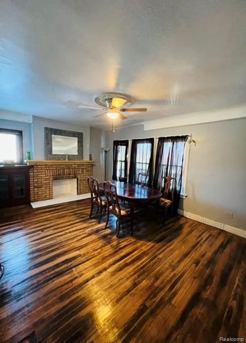 12875 Steel St, Detroit, MI, 48227-3835 | Card Image