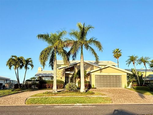 812 Island Way, Clearwater Beach, FL, 33767-1825 | Card Image