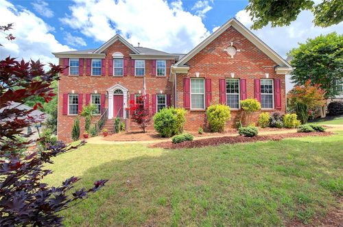 9 Emporia Ct, Fountain Inn, SC, 29644-8018 | Card Image