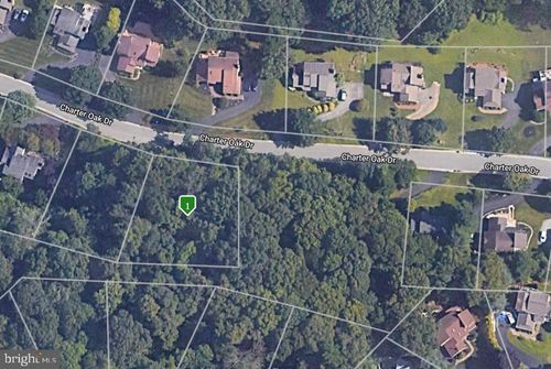 39 Charter Oak Dr, NEWTOWN SQUARE, PA, 19073-3043 | Card Image