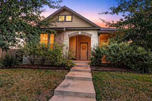 106 Alford St, San Marcos, TX, 78666-2862 | Card Image