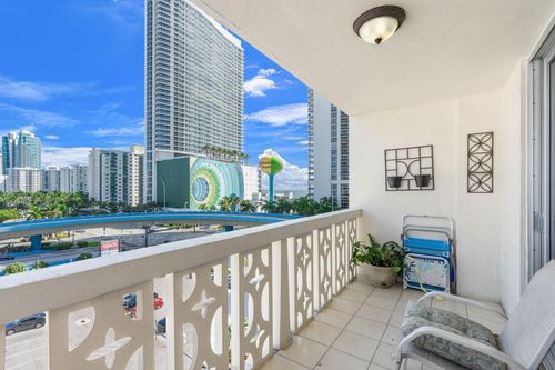 703-1825 S Ocean Dr, Hallandale Beach, FL, 33009-4937 | Card Image
