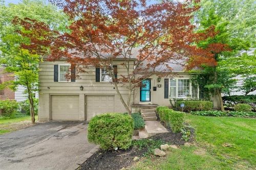 7536 Fairway St, Prairie Village, KS, 66208-3928 | Card Image