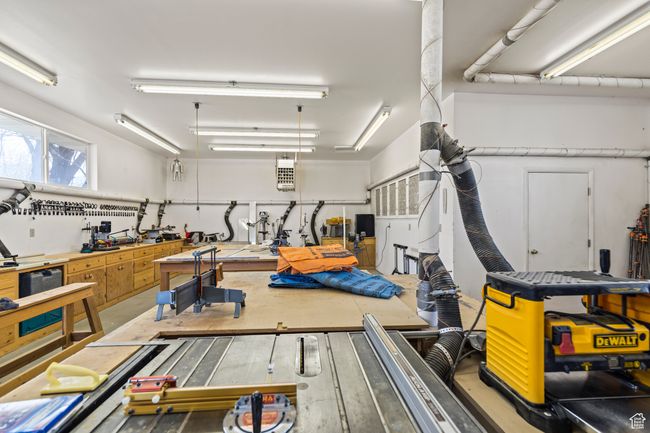 Wood shop | Image 66