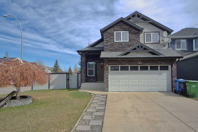 195 Somerglen Common Sw, Home with 2 bedrooms, 2 bathrooms and 4 parking in Calgary AB | Image 1
