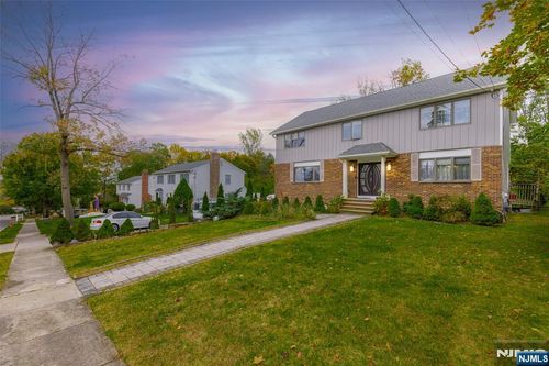 41 Roosevelt Ave, North Haledon, NJ, 07508-2823 | Card Image