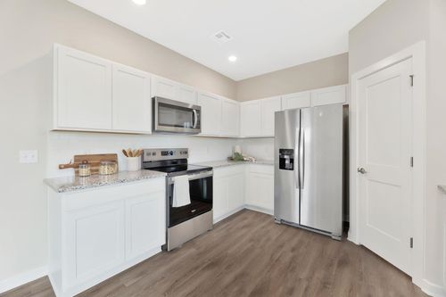 3561 E Hollandale St, Derby, KS, 67037-7820 | Card Image