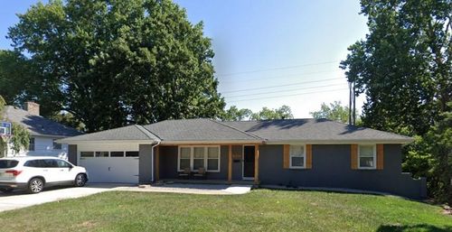 9943 Linden St, Overland Park, KS, 66207-3448 | Card Image