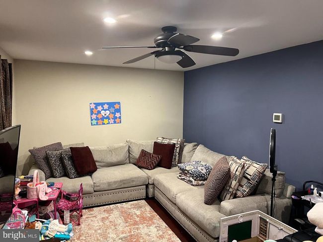 817 Broadcasting Rd, House other with 4 bedrooms, 3 bathrooms and null parking in READING PA | Image 11